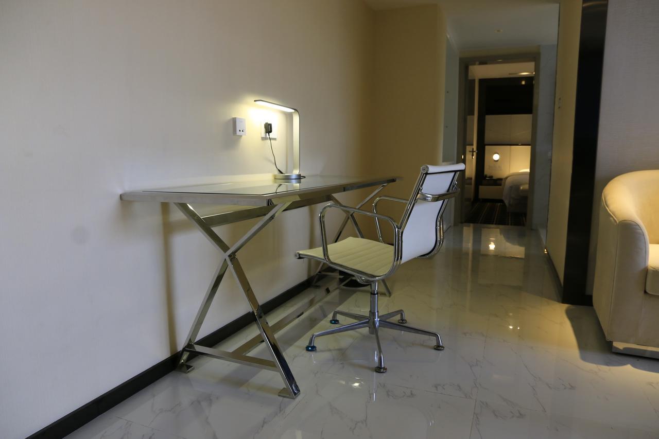 D•Mark Hotel Гуейян Екстериор снимка