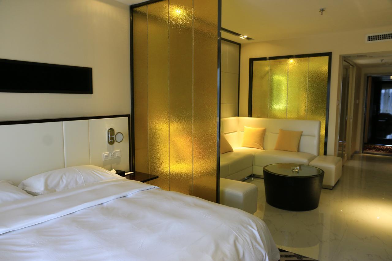 D•Mark Hotel Гуейян Екстериор снимка